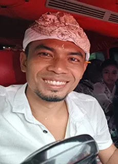 Suartawan — driver and guide